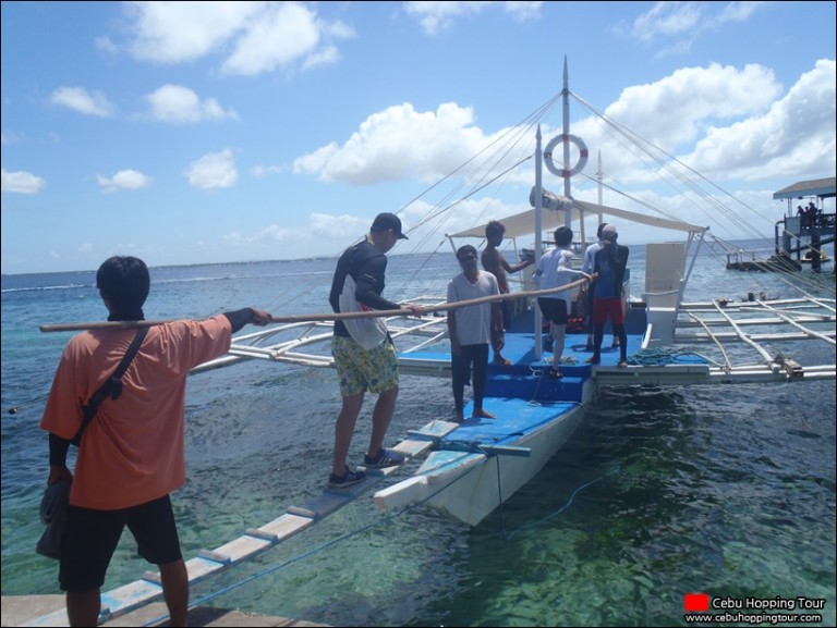 Cebu Nalusuan island hopping tour on 24 Feb 2016