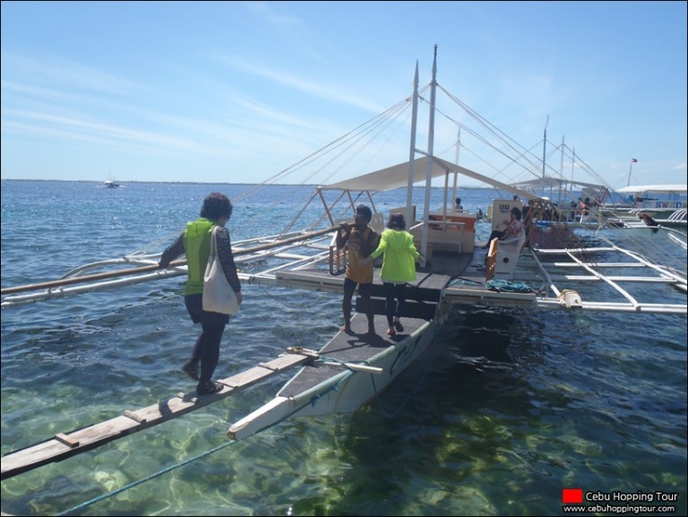 Cebu Nalusuan island hopping tour on 17 Mar 2016